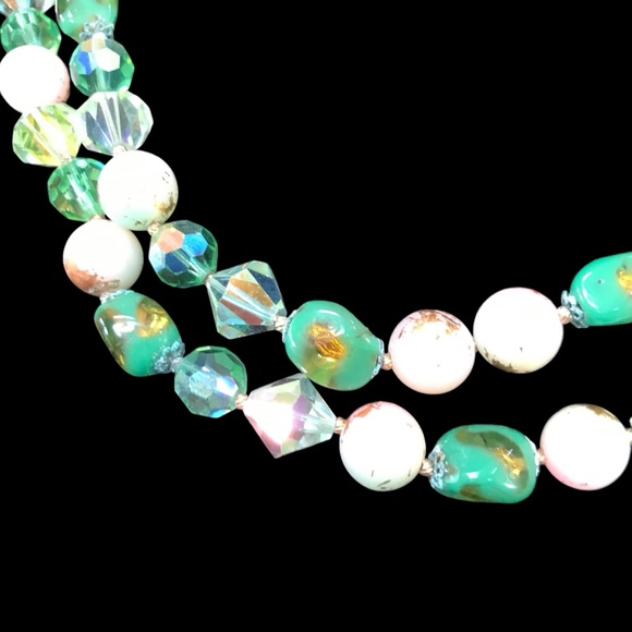 Vintage 50s 60s Green White Rhinestone Beaded Necklace & Earring Set - Picture 4 of 9